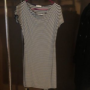 🔥2/$10 Very cute Calvin Klein dress